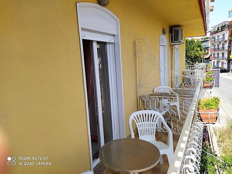 Hotel Eliseo Giardini Naxos Exterior photo