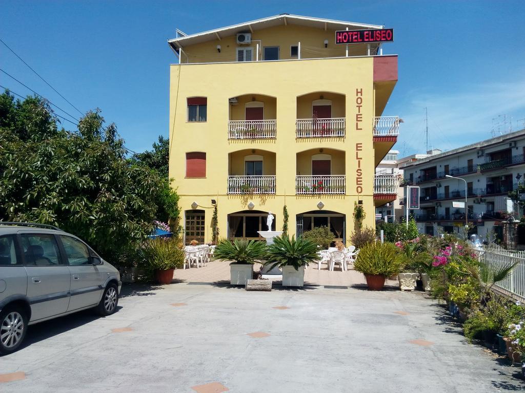 Hotel Eliseo Giardini Naxos Exterior photo