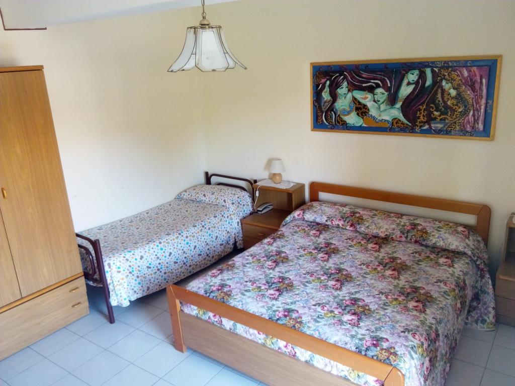 Hotel Eliseo Giardini Naxos Exterior photo