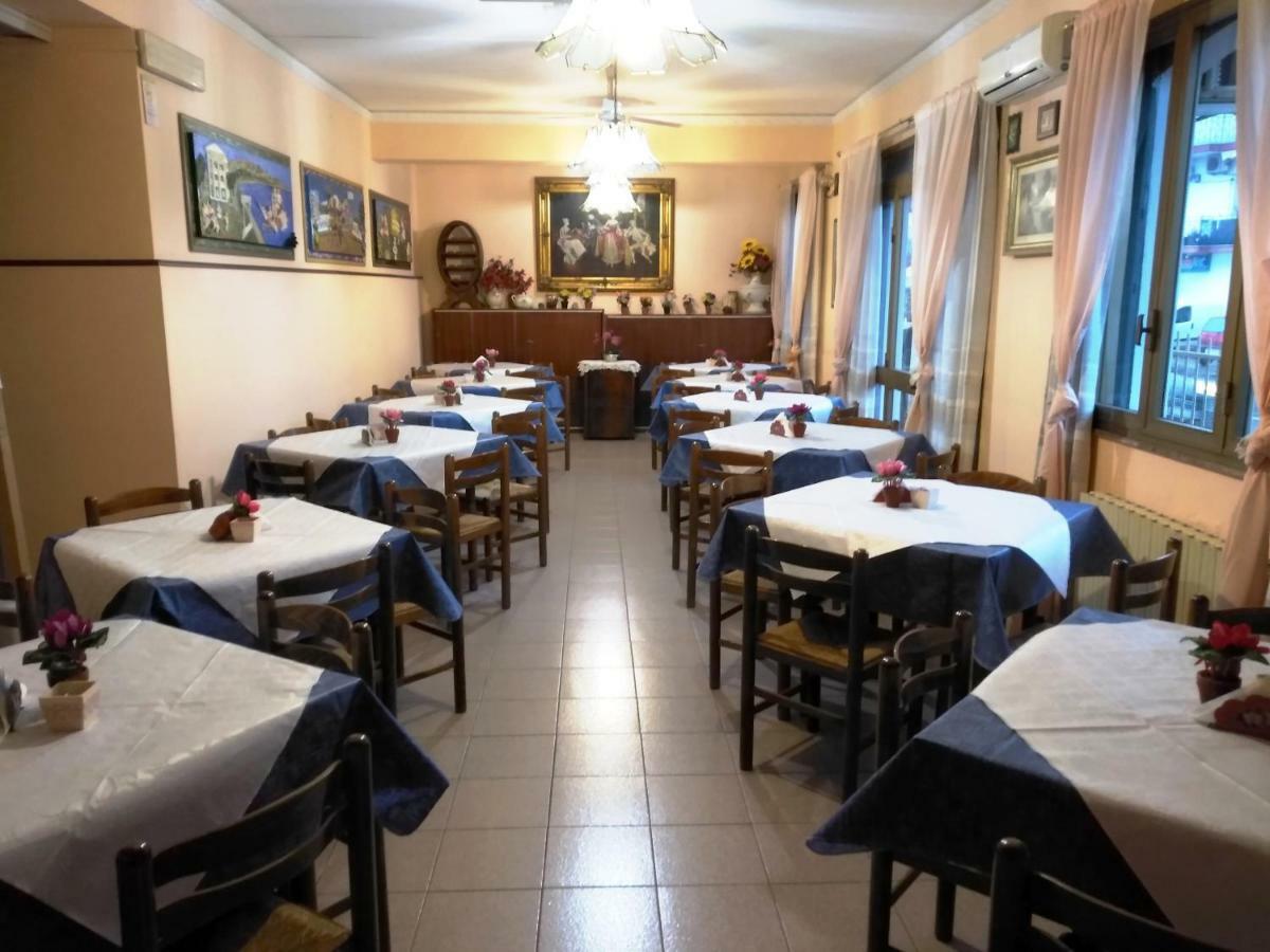 Hotel Eliseo Giardini Naxos Exterior photo